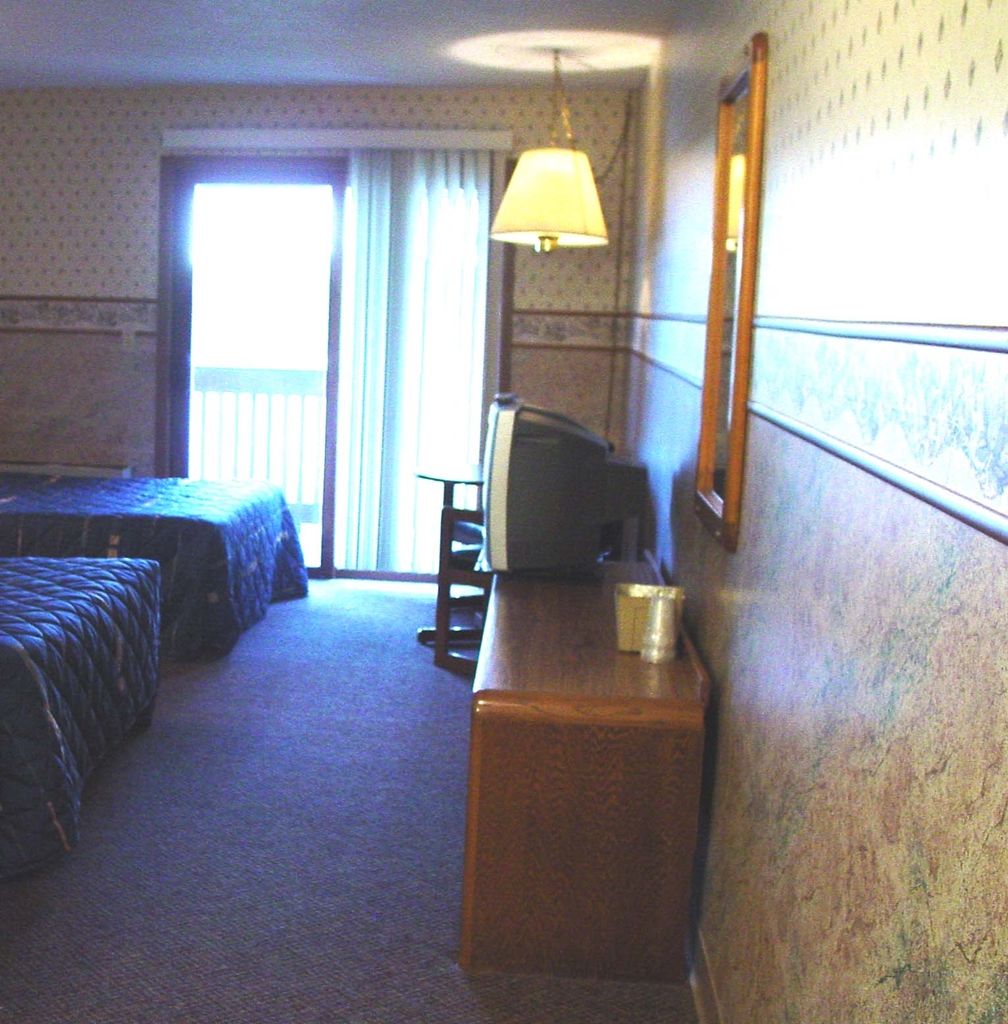 St. Croix Inn Solon Springs Room photo